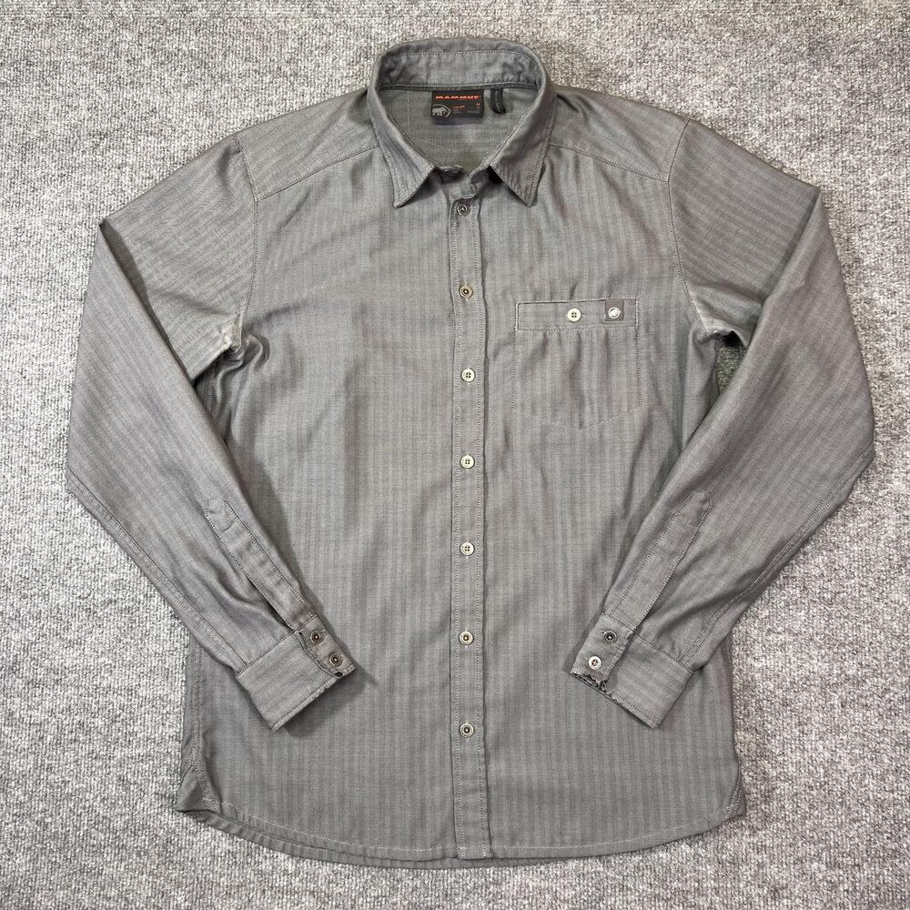 Mammut Men's Button Up Shirt Size Medium Gray Long Sleeve *Flaw